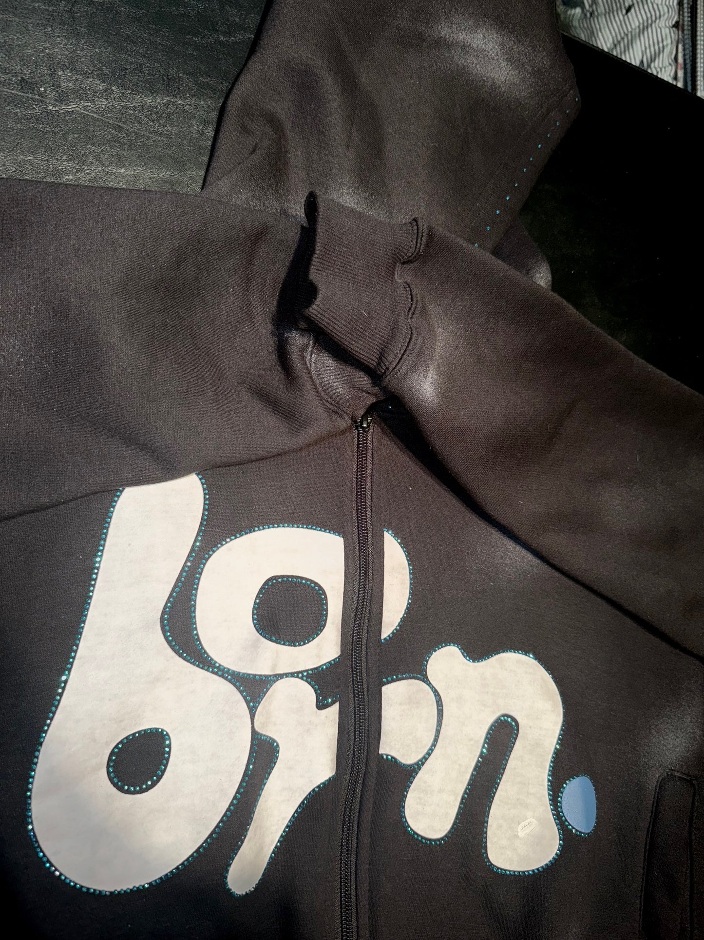 "B8RN" BLACK ZIP-UP HOODIE